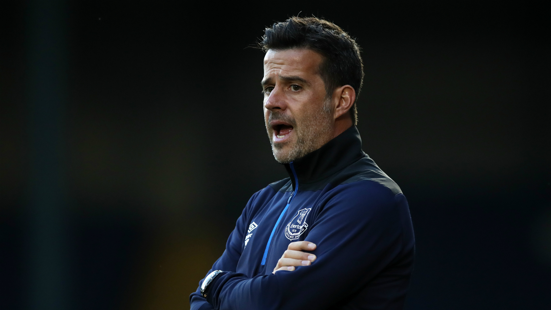 际舞台上展 际舞台上展